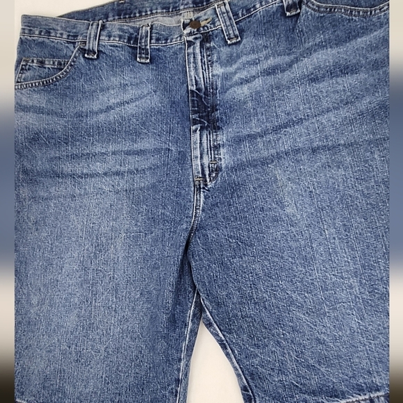 Wrangler Denim Carpenter Style Denim Shorts 100% Cotton. Size 46. - Picture 2 of 6